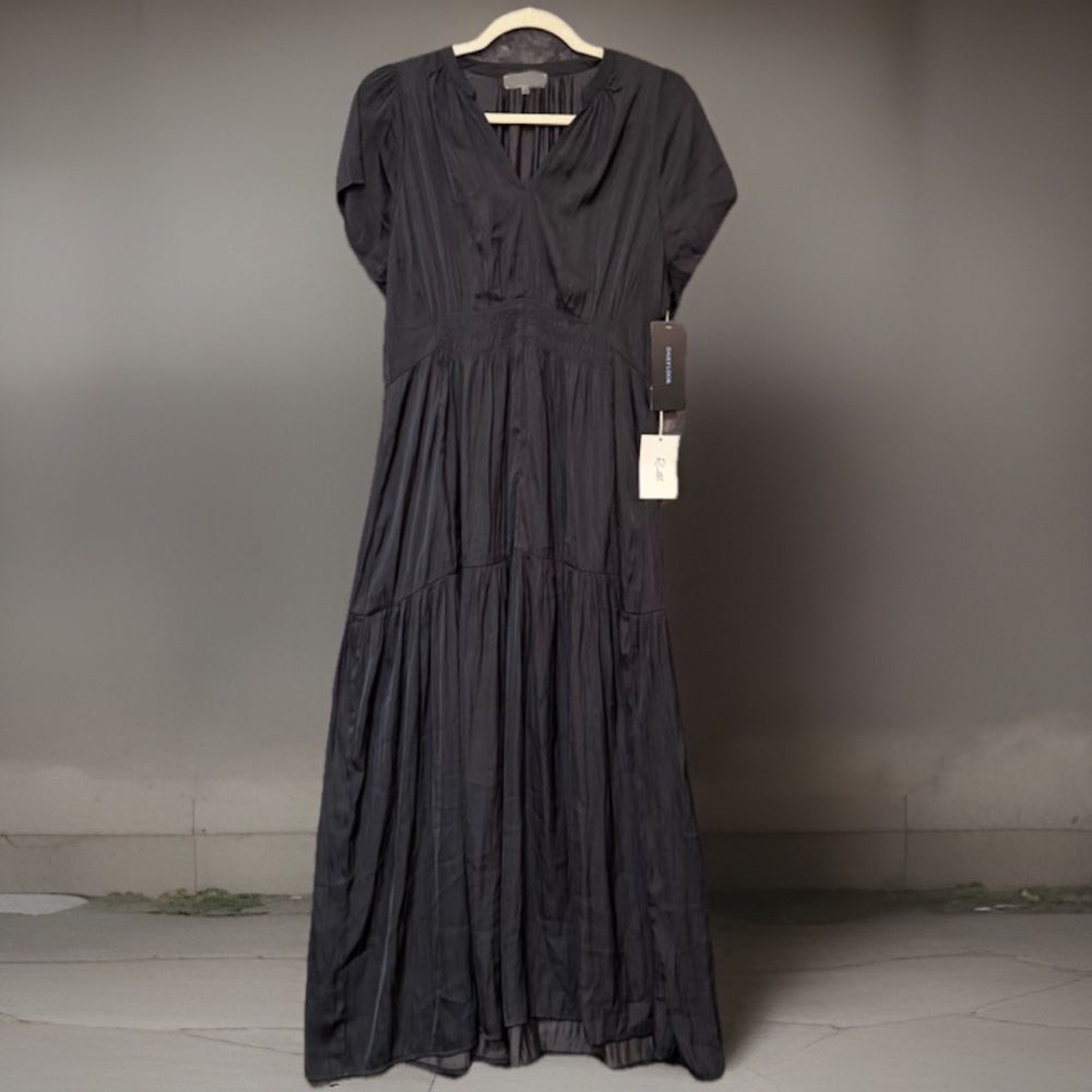 NWT Rielle Maxi Dress Large Black Deep V Tiered Boho Flowy